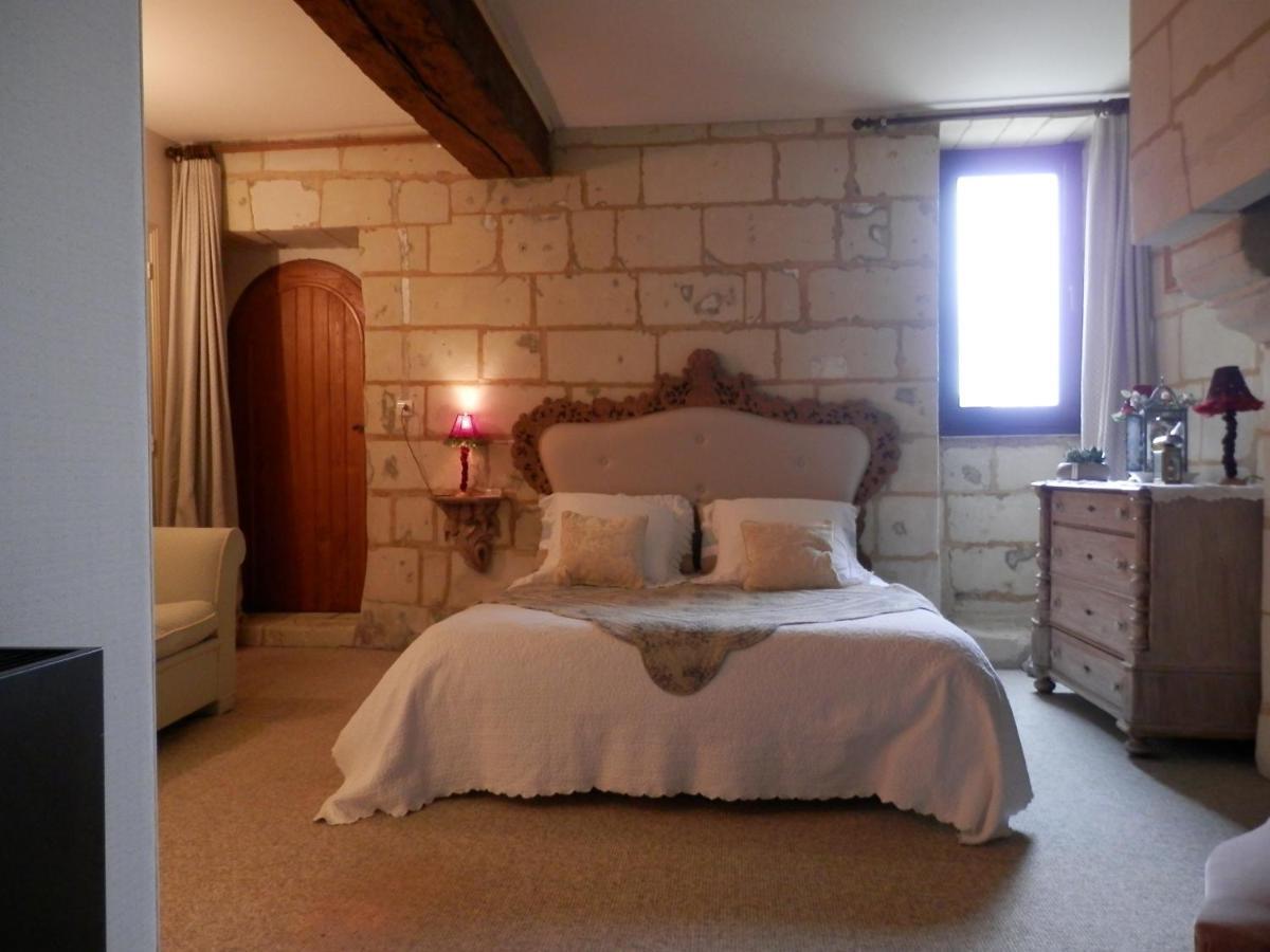Le Prieure Bed & Breakfast Montsoreau Exterior photo
